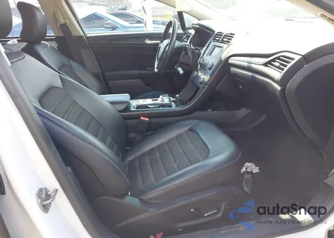 2018 Ford Fusion Hybrid Se z USA, uszkodzony, nr VIN 3FA6P0LU9JR242331